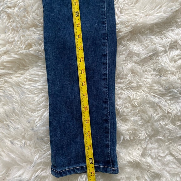 AG Adriano Goldschmied The Stilt Cigarette Leg Jeans size  26. Like new - Picture 10 of 16